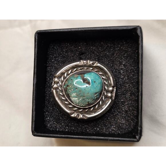 Vintage Turquoise & Sterling Silver Ring Size 6 Southwestern Native Design - Picture 1 of 7